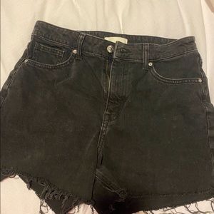 Never worn H&M shorts high waisted